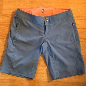 Club Tide MTN bike shorts women’s Medium